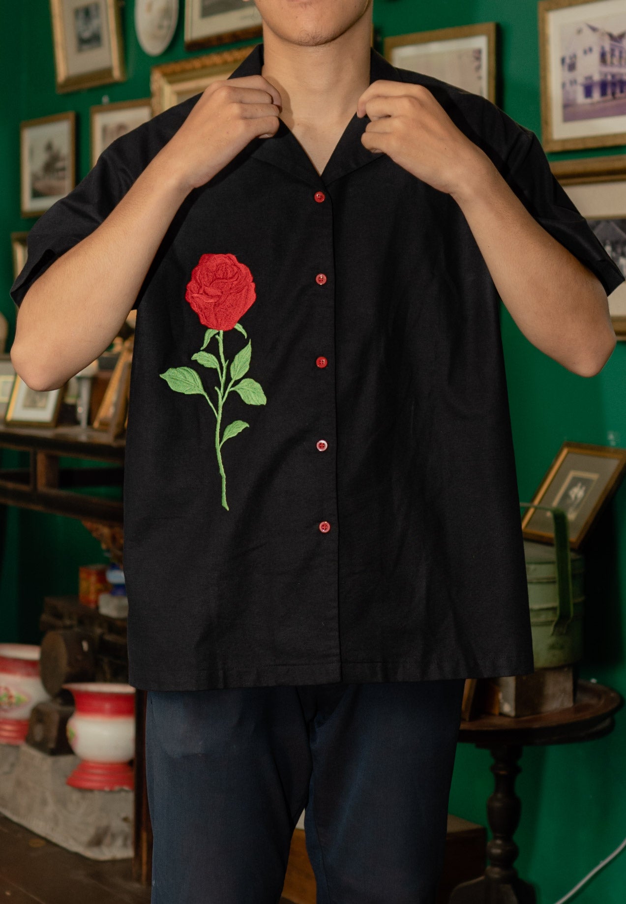NONA Jemima Embro Rose Shirt Short Sleeve Black