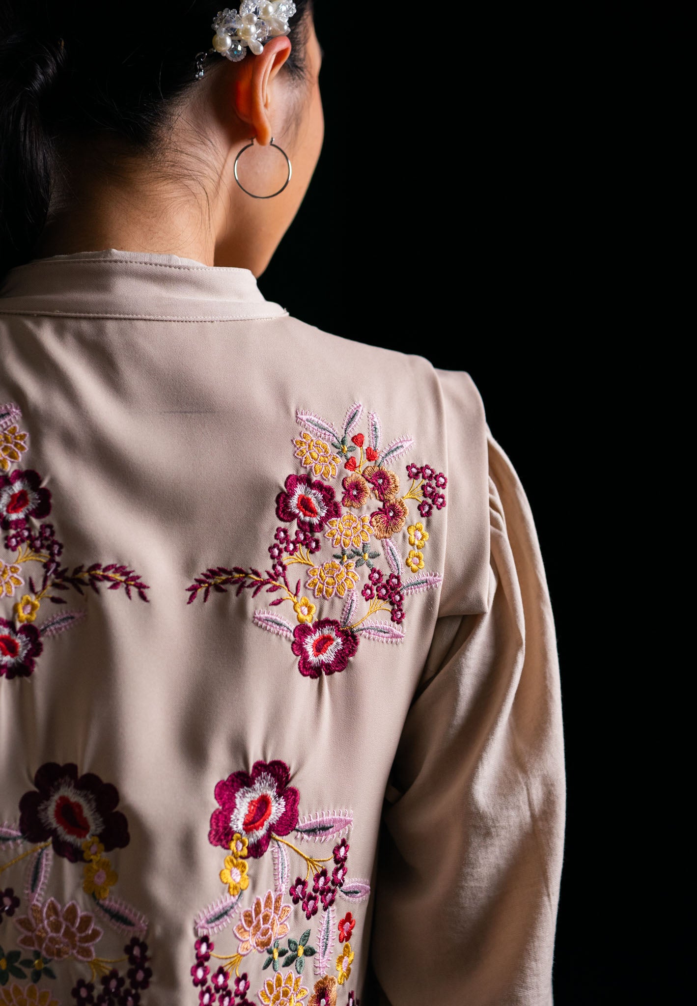 NONAETAL Aurantia Whisper Embroidery Vest Winter Cream