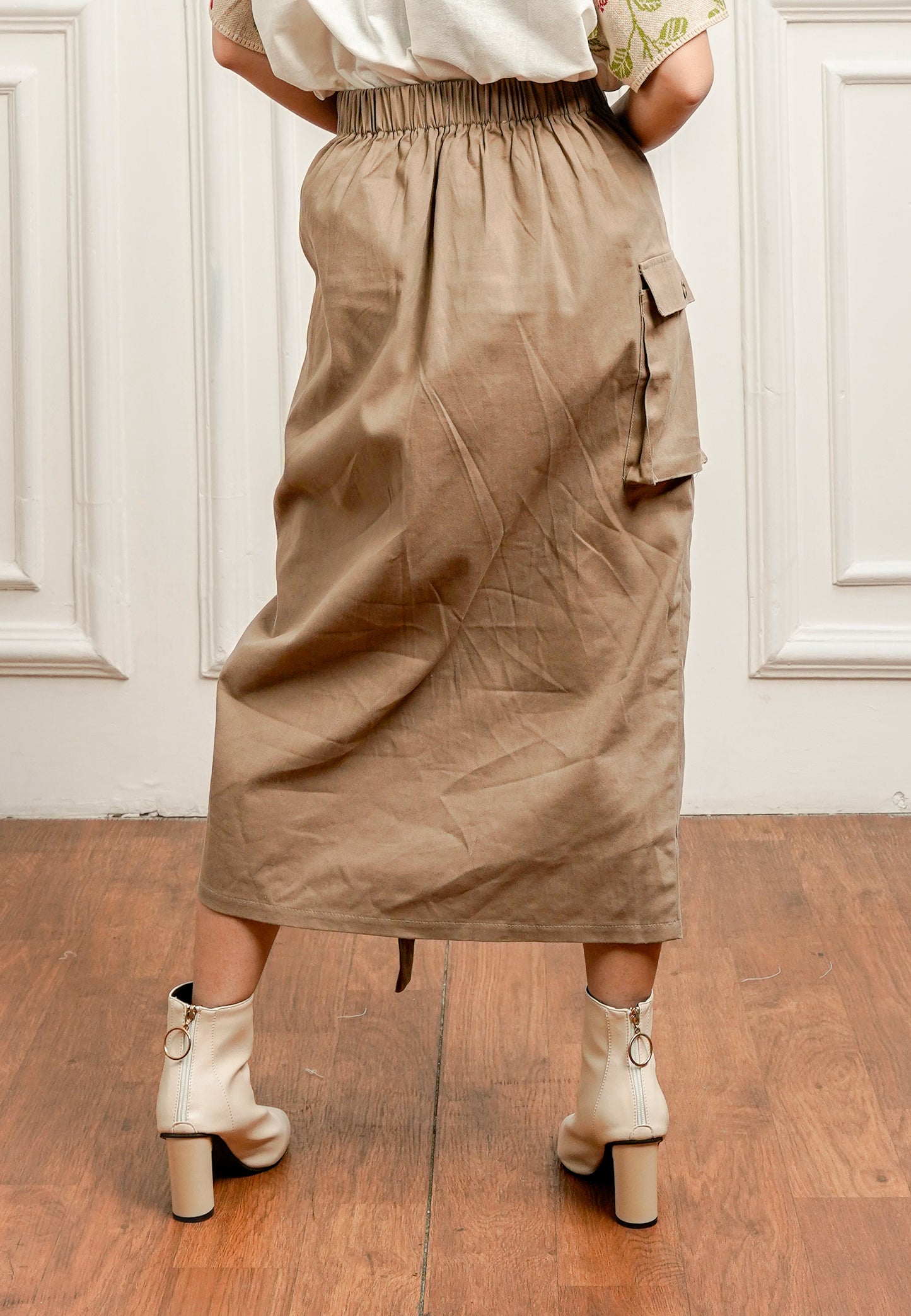 NONA Jeanne Pocket Skirt Dark Khaki