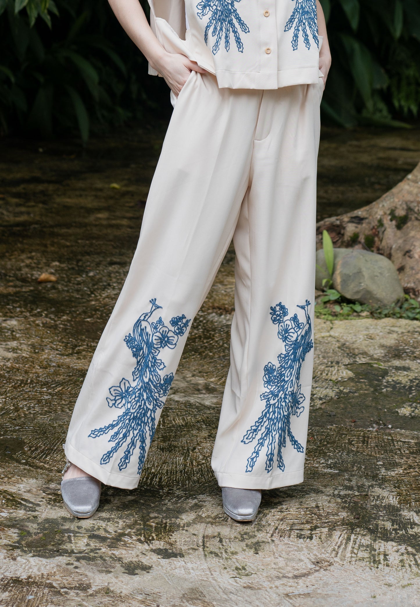 [Pre Order Delivery 10 Mar, 2025] NONAETAL Hibiscus Pants Winter Cream