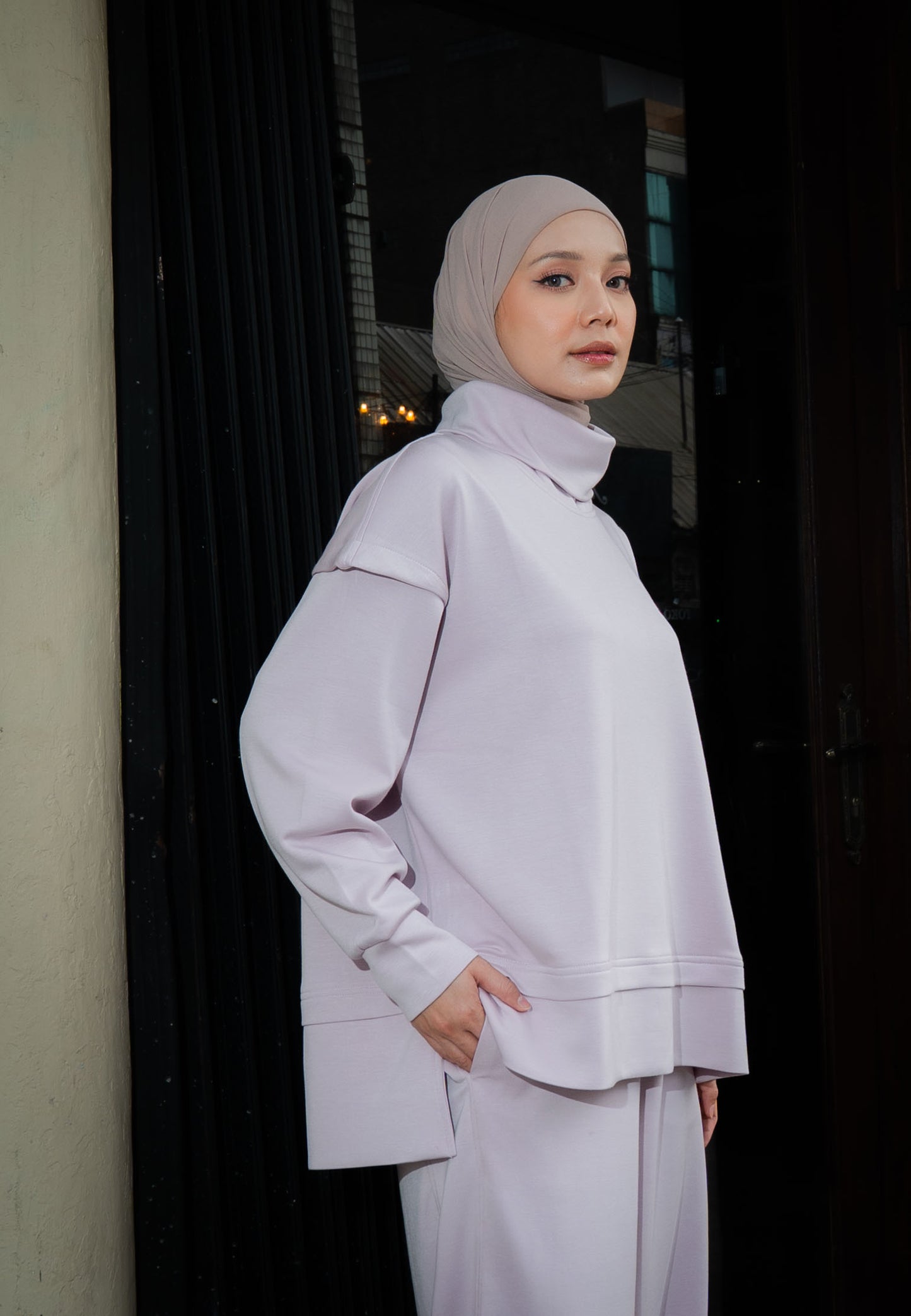 NONAETAL Timber Funnel Hip Lenght Top Long Sleeve