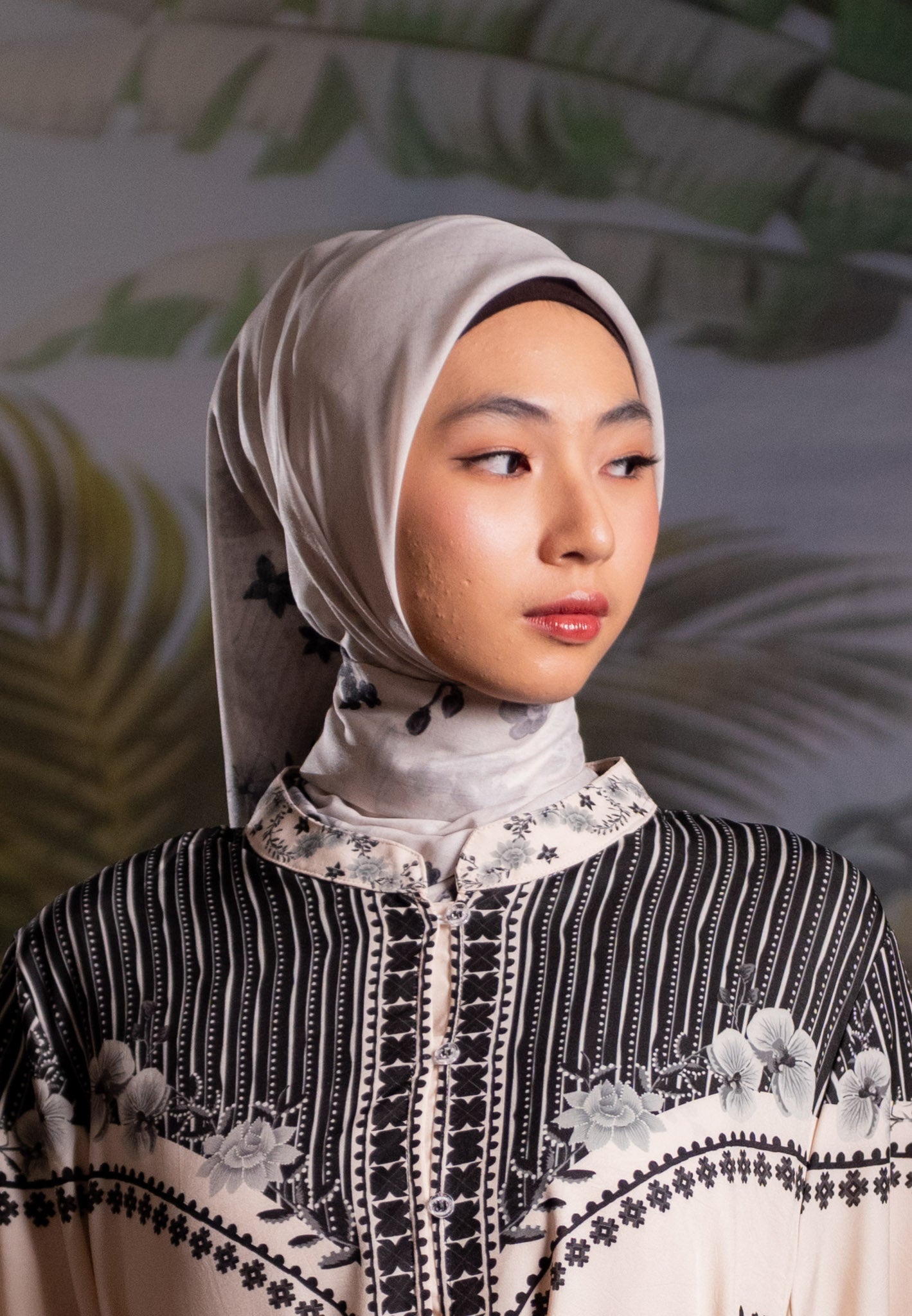 [PO 1 | START SHIPPING 16 FEB] NONAETAL Whispers of Nature Square Scarf