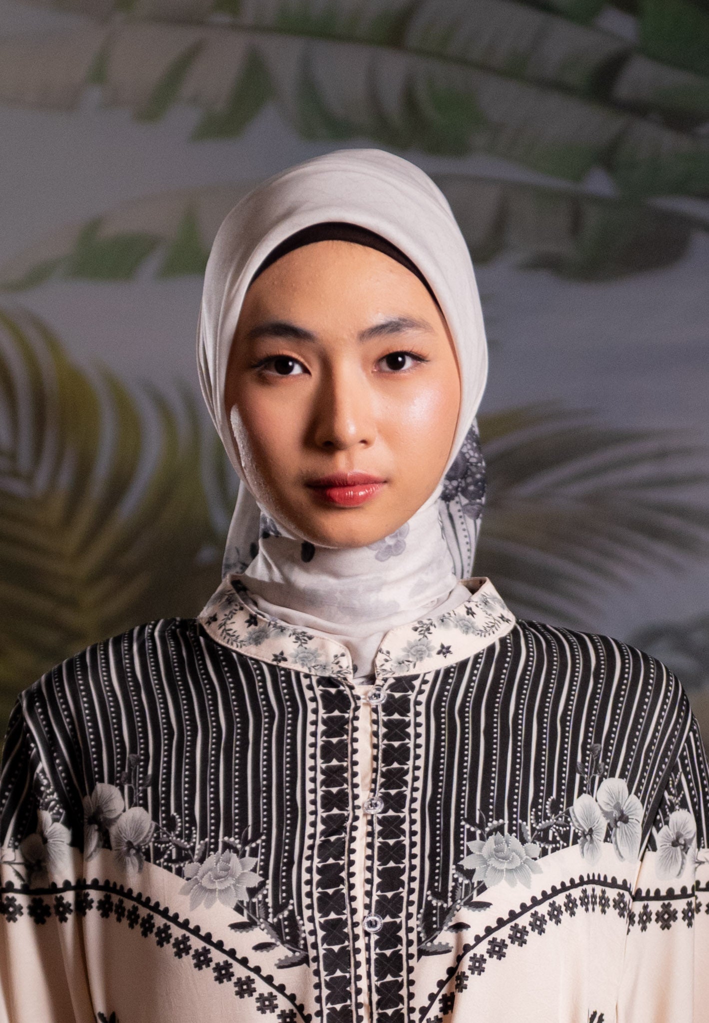 [PO 1 | START SHIPPING 16 FEB] NONAETAL Whispers of Nature Square Scarf