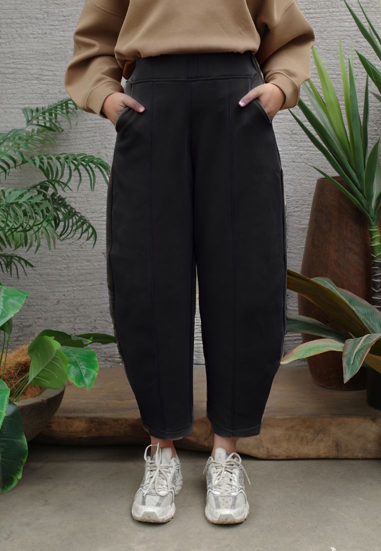 NONAETAL Hailey Padma Barrel Pants