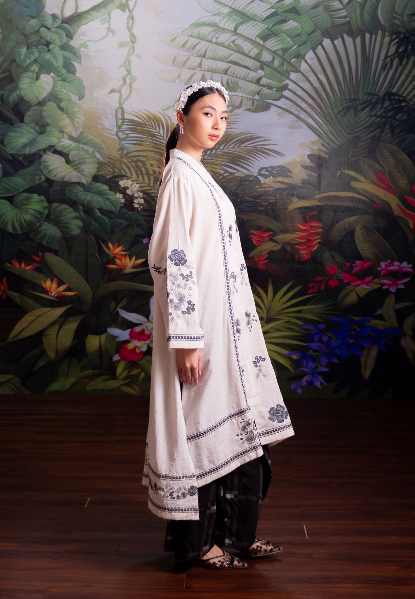 [PO 1 | START SHIPPING 16 FEB] NONAETAL Rafflesia Whisper Tunic Embroidery