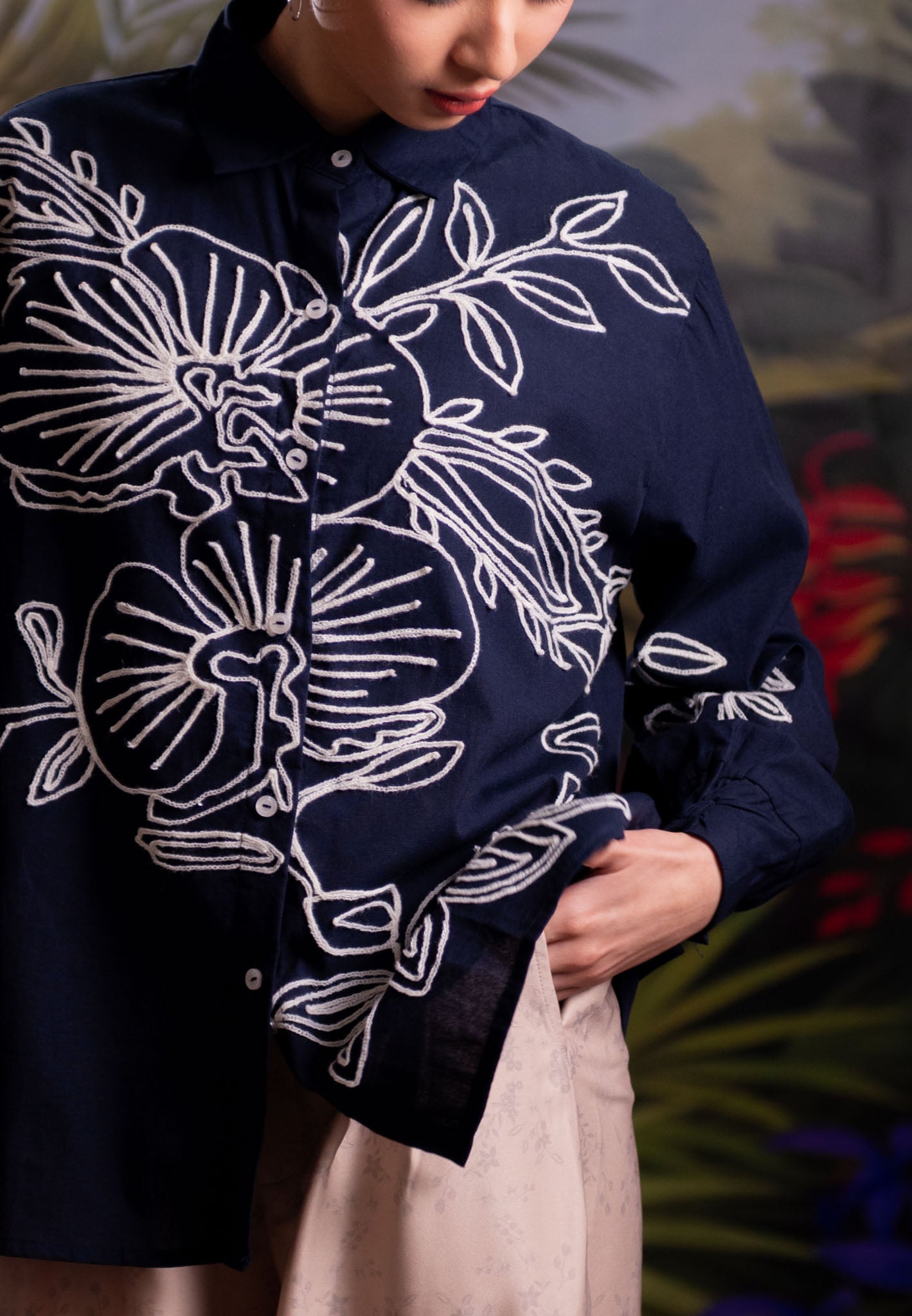 [PO 3 | START SHIPPING 28 FEB] NONAETAL Heritage Whisper Embroidery Shirt Long Sleeve Navy