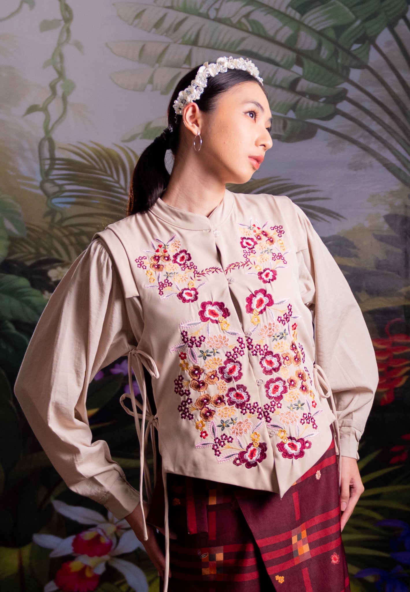 [PO 1 | START SHIPPING 16 FEB] NONAETAL Aurantia Whisper Embroidery Vest Winter Cream