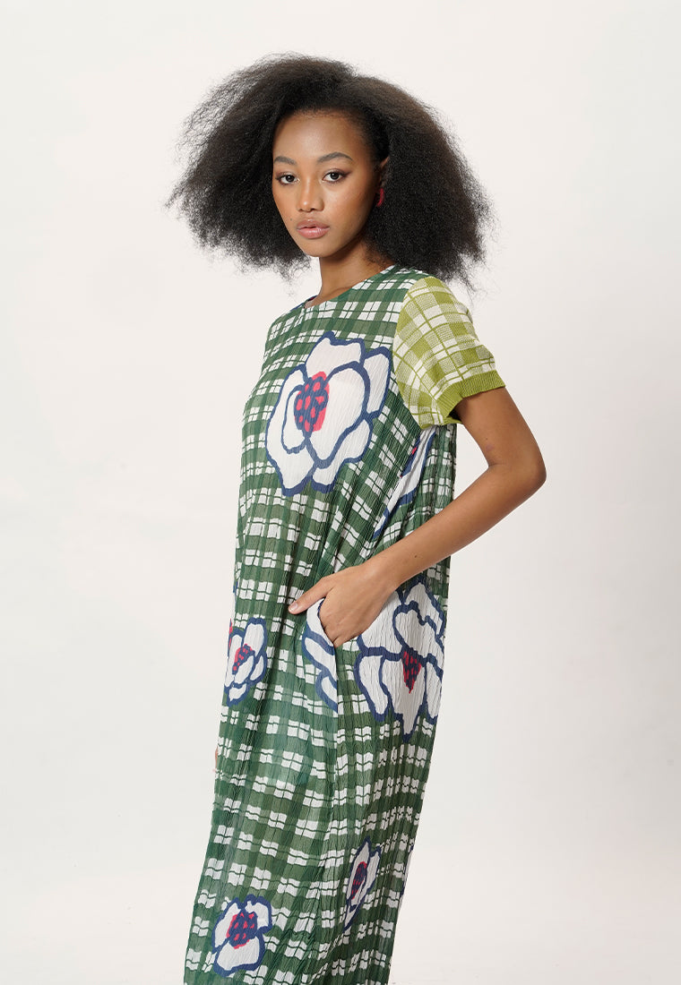 NONA Erica Pleats and Knitted Dress Short Sleeve Kelly Green